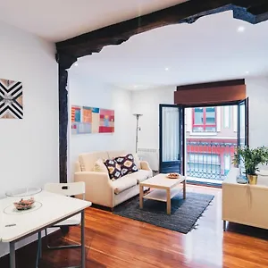 https://old-town-madari-by-people-rentals.bilbaohotelsspain.com